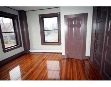 131 Florida St unit 2L, Springfield, MA 01109 - photo 3