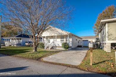 197 Bellman St, Biloxi, MS 39530 - photo 3