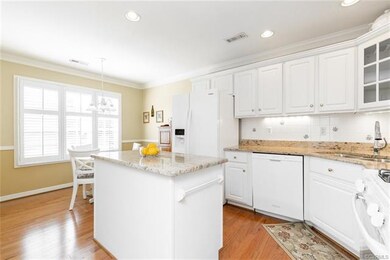 Spacious eat in kitchen with granite countertops a