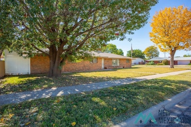 610 W Frazier St, Roswell, NM 88203 - photo 2