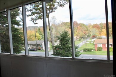 10 Ardis Ln unit B, Hendersonville, NC 28792 - photo 4