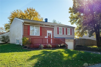 634 Bowser Dr, New Carlisle, OH 45344 - photo 2