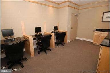 4490 Market Commons Dr unit 702, Fairfax, VA 22033 - photo 5