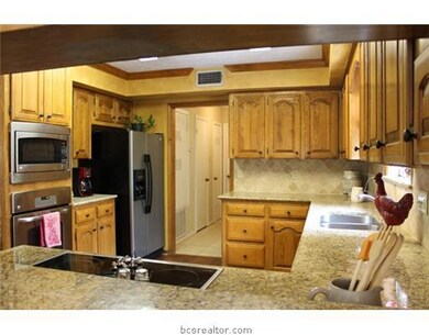 Kitchen. Large kitchen with all the amenities!