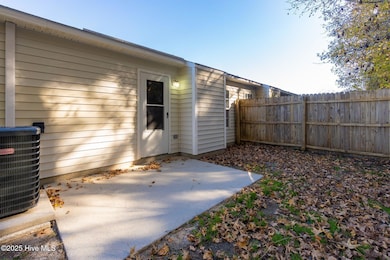 118 Gooding Dr, Havelock, NC 28532 - photo 7