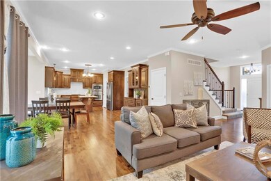 Open floor plan with hardwoods throughout Main Lev