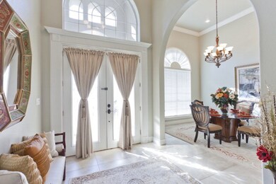 Entrance/Dining Area