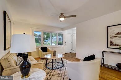 114 Greenmeadow Dr, Lutherville Timonium, MD 21093 - photo 5