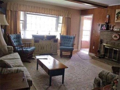 17 Gorham St, Lawrence, MA 01843 - photo 6