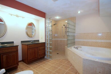 113 Teddy St, Brooklyn, WI 53521 - photo 4