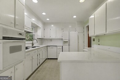 2524 Asbury Ct, Decatur, GA 30033 - photo 3