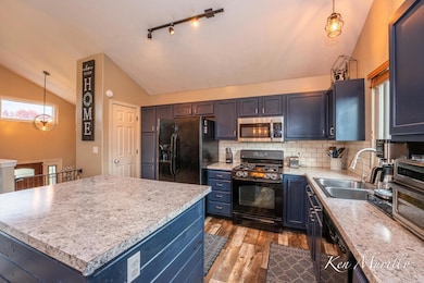 3685 Calkins Ct, Wayland, MI 49348 - photo 4