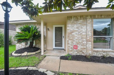 7642 Western Oak Ln, Houston, TX 77040 - photo 3