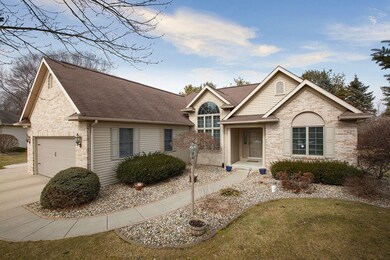 23213 Orchard Ridge Dr, Elkhart, IN 46516 - photo 2