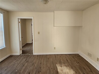 4 Smith St, Warwick, RI 02886 - photo 3