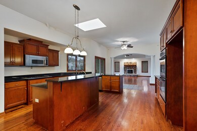 400 Academy Ave, Matteson, IL 60443 - photo 5