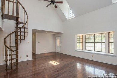 8550 Classic Oaks Ln, San Antonio, TX 78255 - photo 5