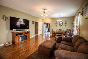Living Room/ Dining Room