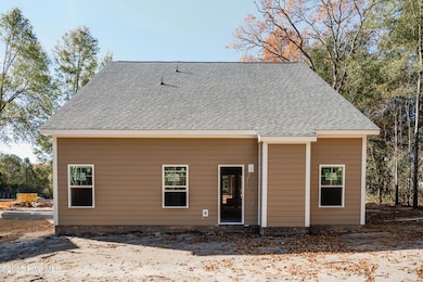 221 Telluride Ct, Aberdeen, NC 28315 - photo 5