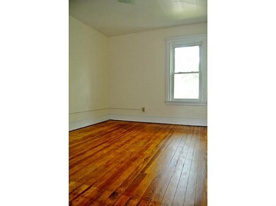 61 Roberts St, Woonsocket, RI 02895 - photo 4