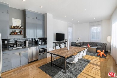 2339 Hillcrest Dr, Los Angeles, CA 90016 - photo 6