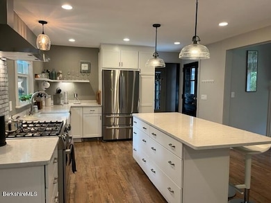 30 Prospect St, Great Barrington, MA 01230 - photo 6