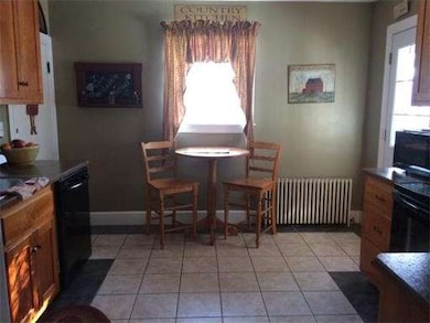 703 Sutton St, Northbridge, MA 01534 - photo 4