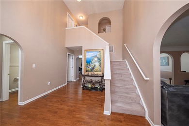 8010 Maureen Dr, Cranberry Township, PA 16066 - photo 2