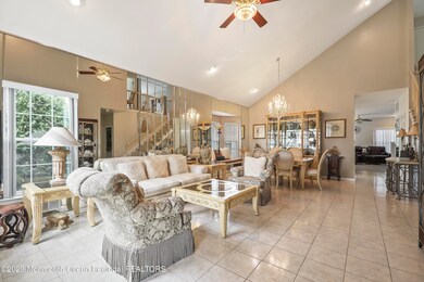 104 Freesia Ct