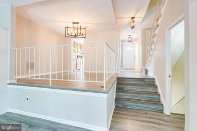 2539 Windbreak Dr, Alexandria, VA 22306 - photo 6