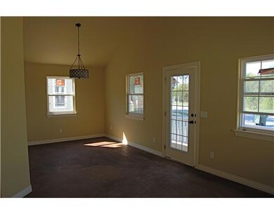 2048 S Florida Way, Fayetteville, AR 72701 - photo 3