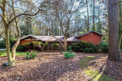 5363 Rosser Rd, Stone Mountain, GA 30087 - photo 2