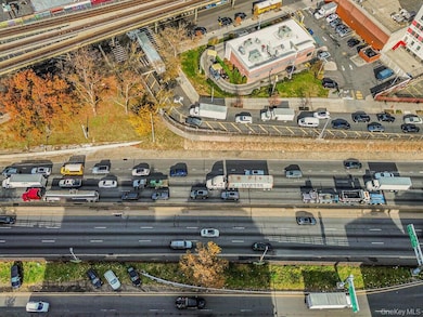 Hugh Grant Gardens unit 108, Bronx, NY 10472 - photo 3