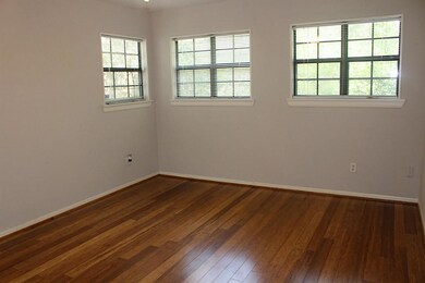 1609 Driscoll St unit 1/2, Houston, TX 77019 - photo 5