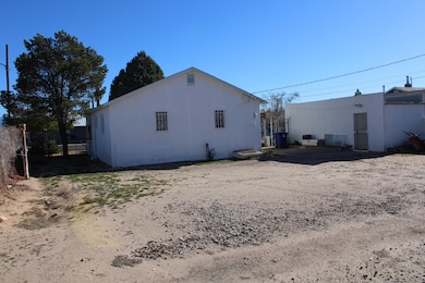 201 52nd St SW, Albuquerque, NM 87105 - photo 7