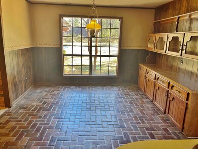 2282 Veterans Blvd, McComb, MS 39648 - photo 7