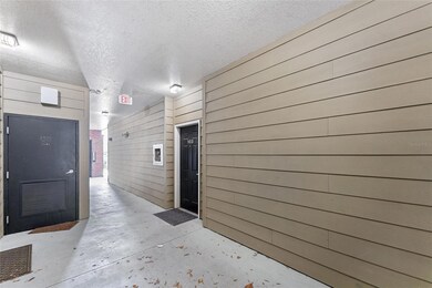 1142 SW 9th Rd unit 103, Gainesville, FL 32601 - photo 3