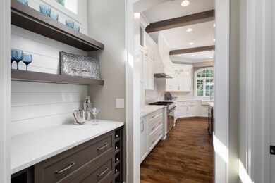 657 S Wright St, Naperville, IL 60540 - photo 4