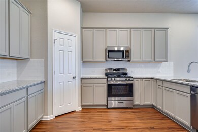 1135 Tomball Downs Dr, Tomball, TX 77375 - photo 6