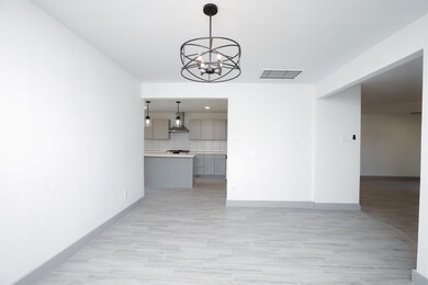 10555 Keeneland Ln, Houston, TX 77038 - photo 4