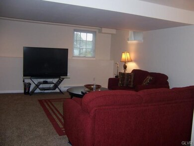 827 S Fork Dr, Easton, PA 18040 - photo 7