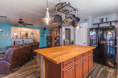 5) KITCHEN