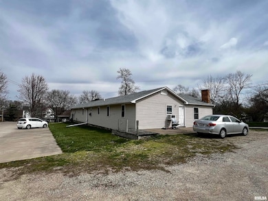 601 W Orchard St, Macomb, IL 61455 - photo 3