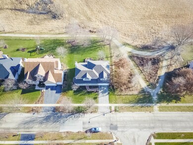 328 Prairieview Dr unit 6, Oswego, IL 60543 - photo 2