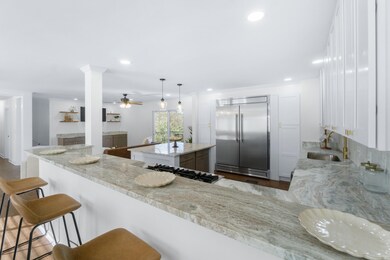 943 Sherry Cir-13