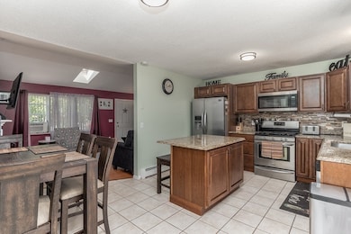 65 Santoro Rd, Worcester, MA 01606 - photo 5