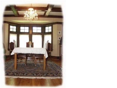 Wonderful dining area for entertaining!