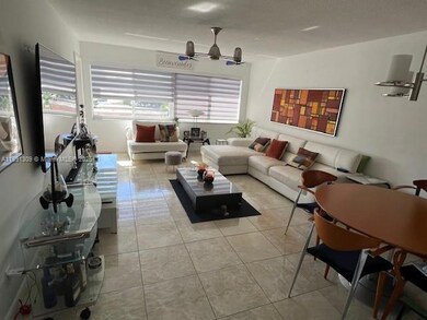 329 SE 3rd St unit 304S, Hallandale Beach, FL 33009 - photo 3