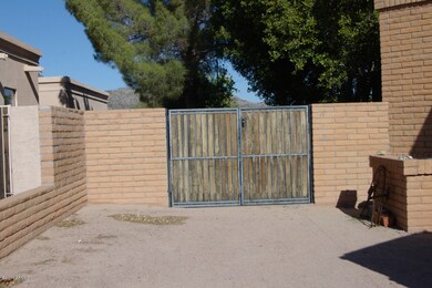 RV Gate