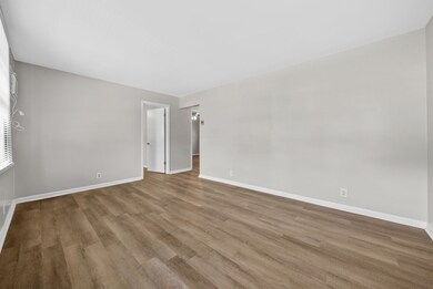 432 Circle Dr unit B, Clarksville, TN 37043 - photo 5